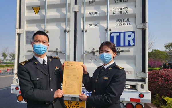 万吨货物驰骋万里，中俄TIR公路运输成跨境物流新通道